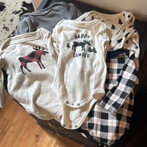 Set of HB brand 🫎 Moose/outdoor themed 5 PC Cozy Baby Onesies
